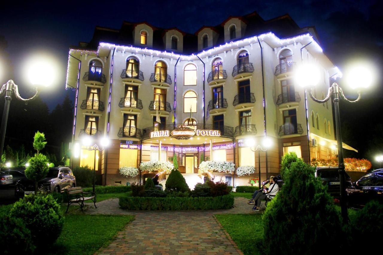 Pilipets Grand Hotel Pylypets מראה חיצוני תמונה